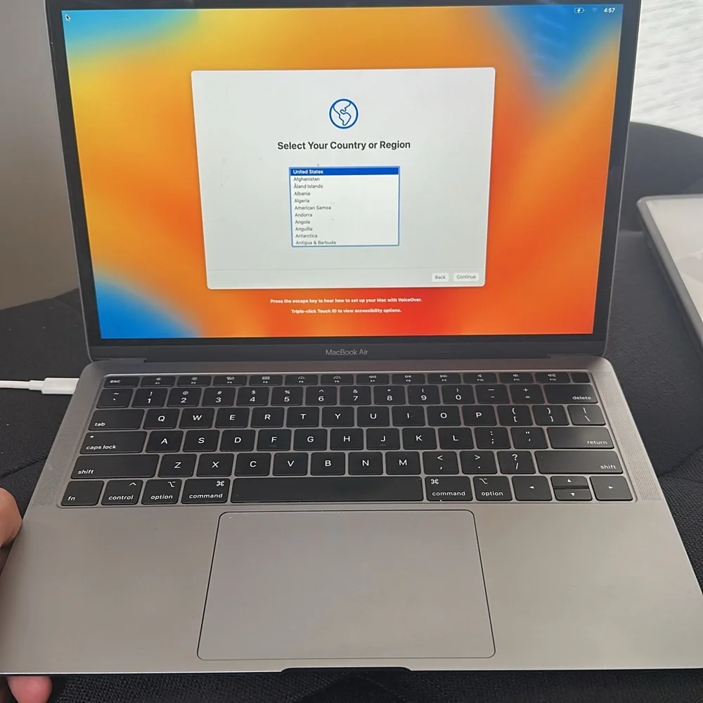 Apple MacBook Air - Silver